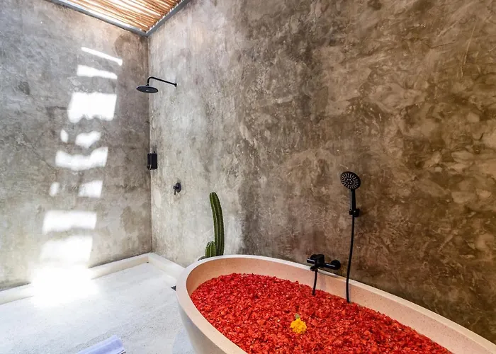 Promo - Trendy 4bd Private In Villa